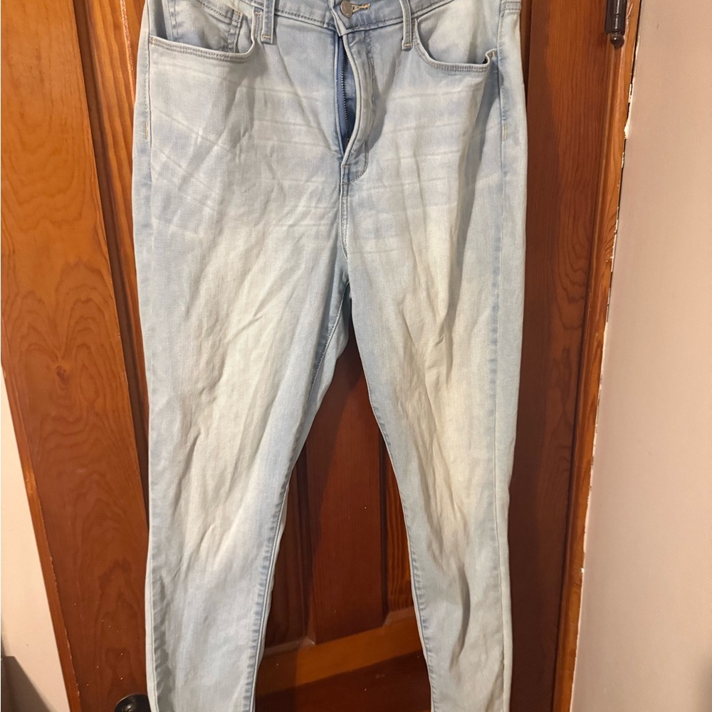 Denizen from Levi's Ultra High-Rise Super Skinny Lightwash Blue Jeans